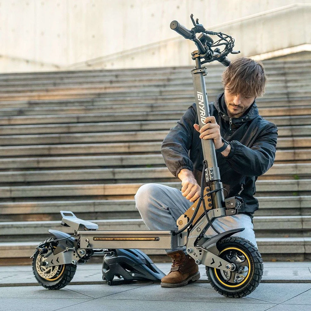 Elektrická koloběžka IENYRID S1 2
